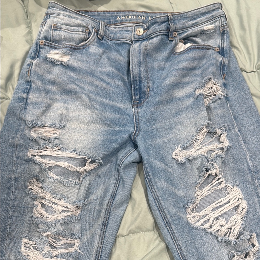 American Eagle Outfitters Light Blue Ripped Boyfriend Jeans